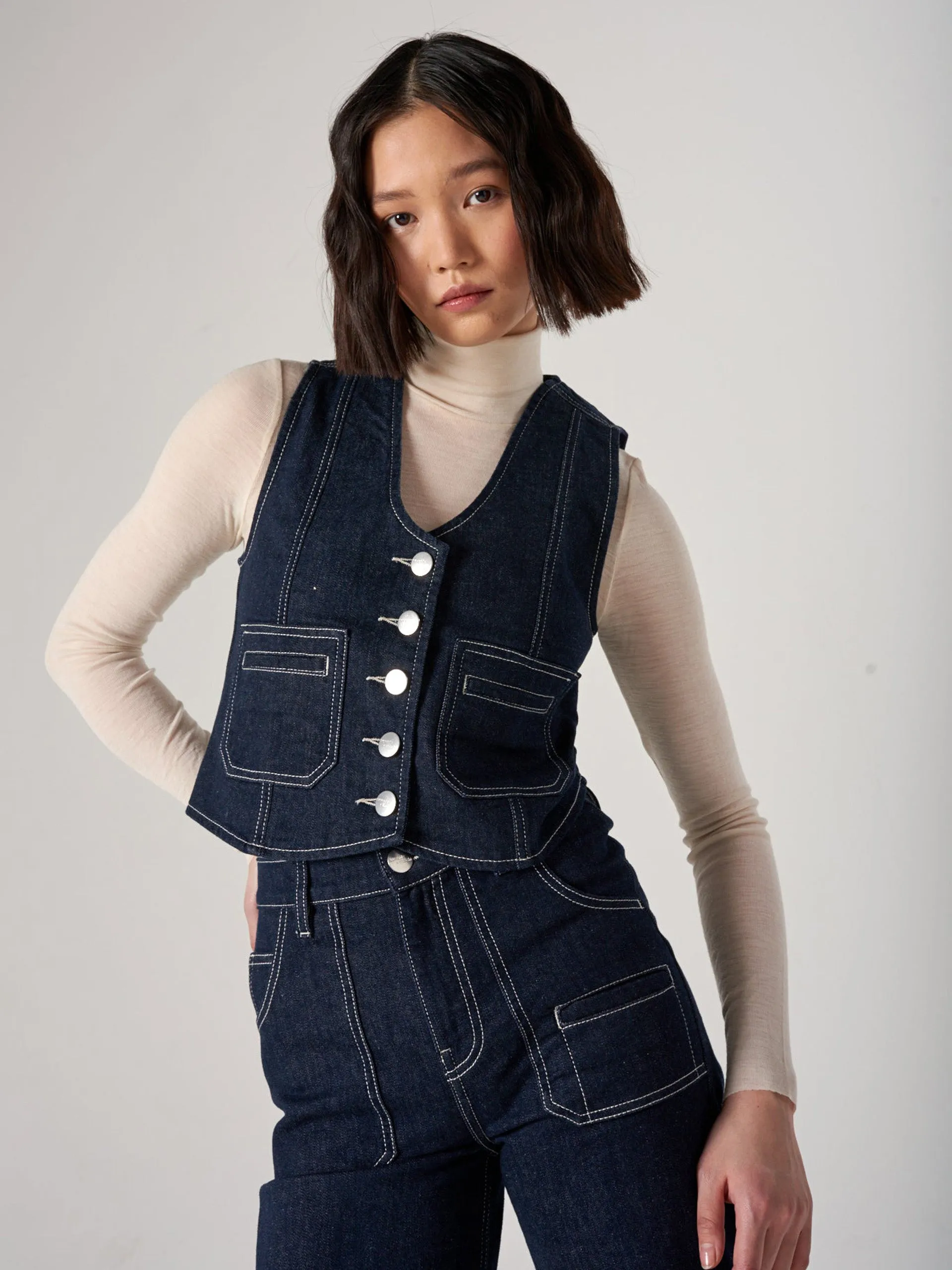 Bea waistcoat in Nightfall