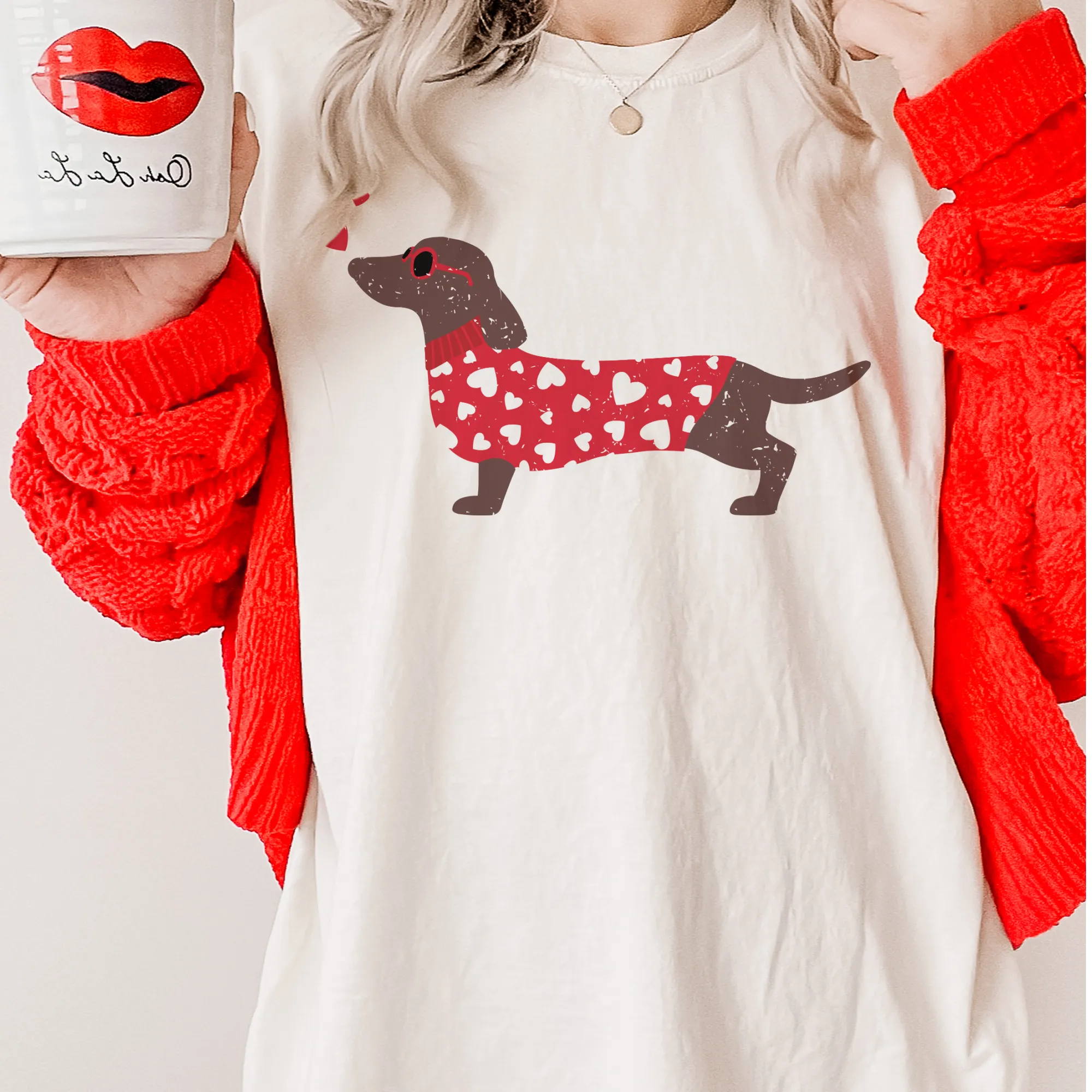 Cream Valentine Dog Vintage Dachshund Tee