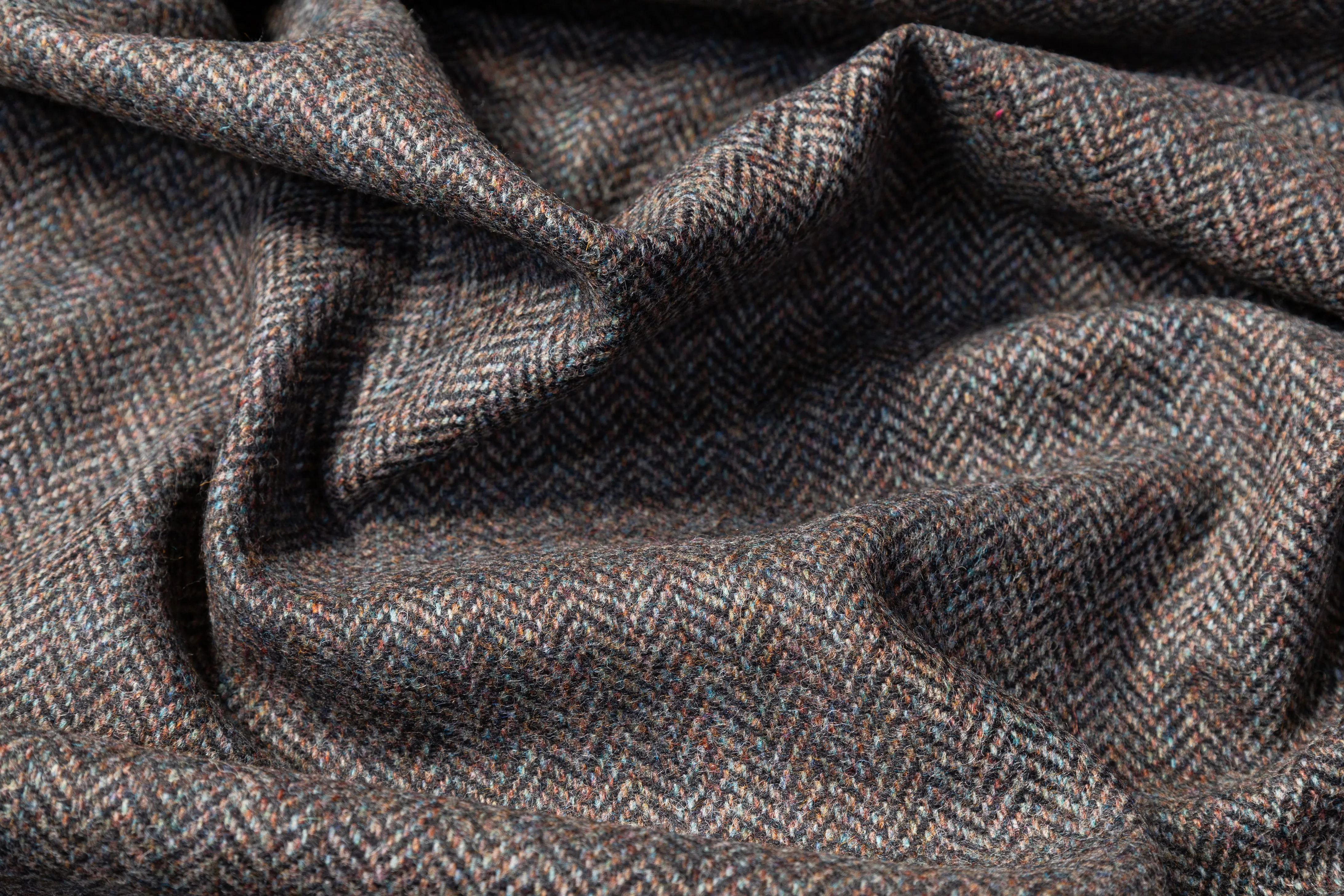 Herringbone Italian Wool Tweed - Charcoal