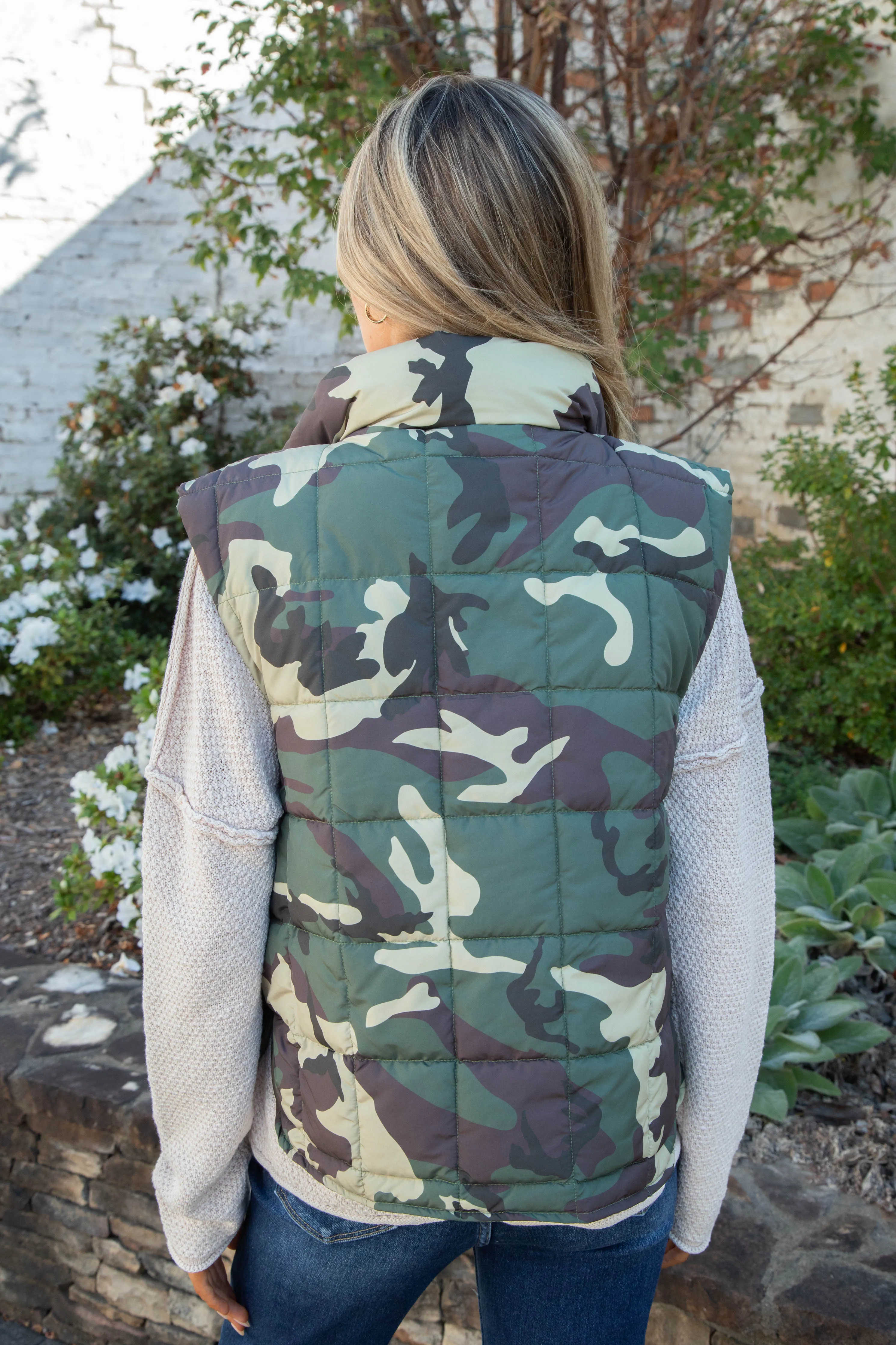 Teegan Zip Up Puffer Vest, Camouflage