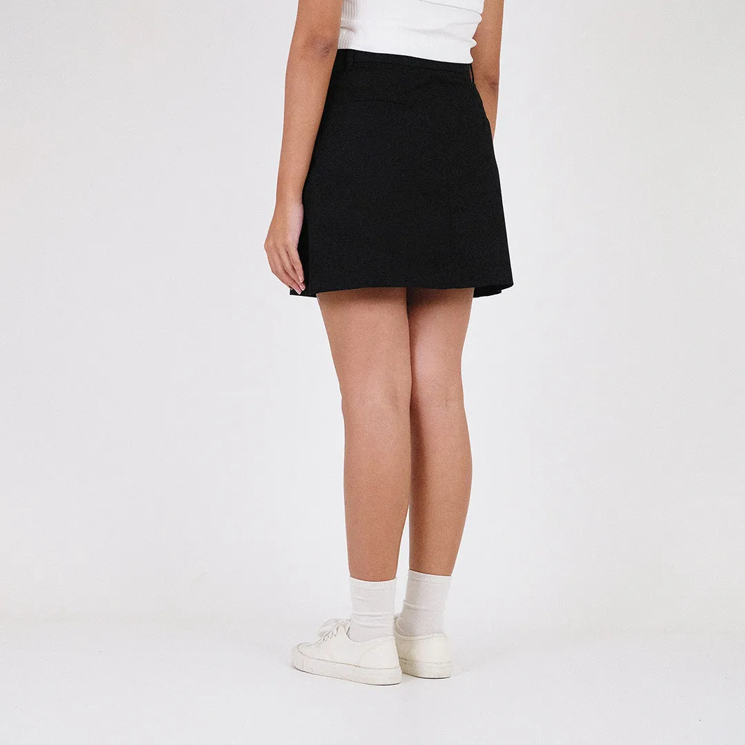 Women Pleated Skirt - Black - SW2301010B